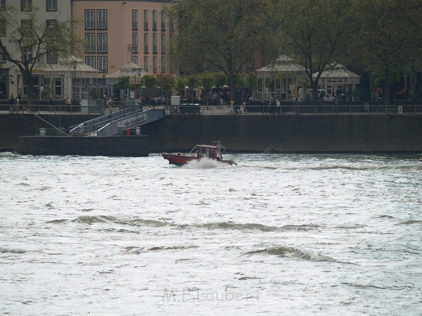 Uebungsfahrt Loeschboot und Ursula P88.JPG